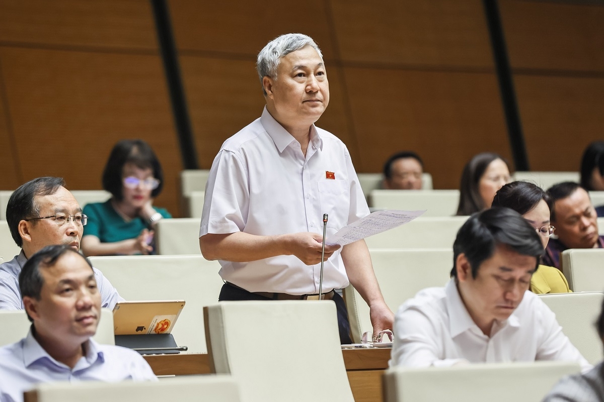 Sửa đổi Luật Ngân sách: ĐBQH lo ngại tăng trần nợ vay sẽ phân tán nguồn lực quốc gia